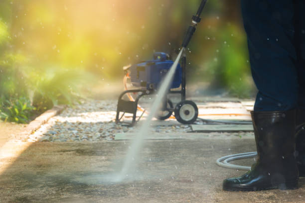 Best Concrete Sealing  in Waupaca, WI
